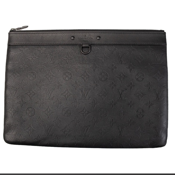 LOUIS VUITTON MONOGRAM DISCOVERY POCHETTE BLACK MEN BAG W/ LV DUST BAG & COA - Picture 1 of 17